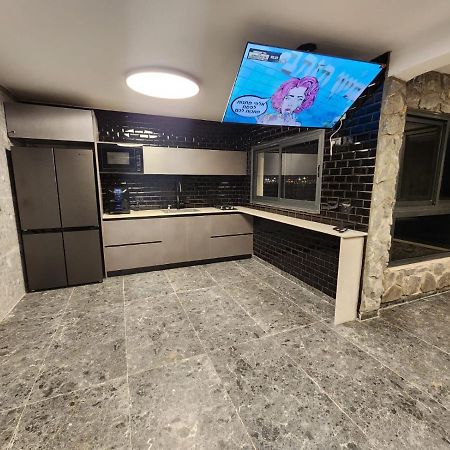 מבנים בים 75 Suites At Sea 하이파 외부 사진